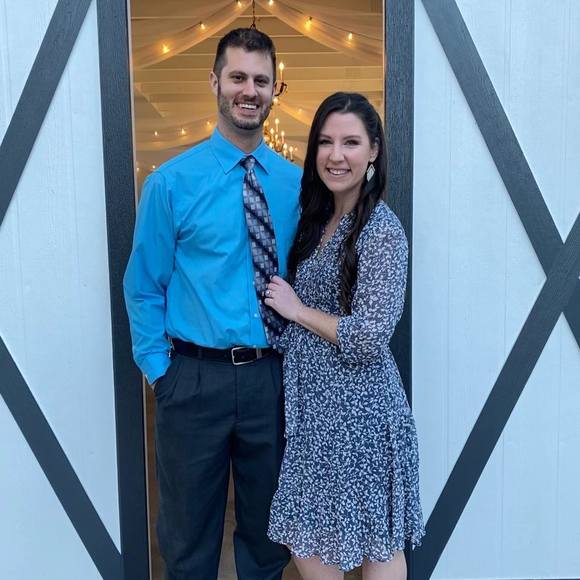 Taylor Sarro - Poshmark Profile Picture of Taylor Sarro (@taylorsarro) on Poshmark