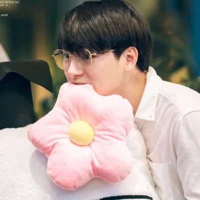 Profile Picture of ZhengYan_CHN (@ZhengYan_CHN) on Twitter