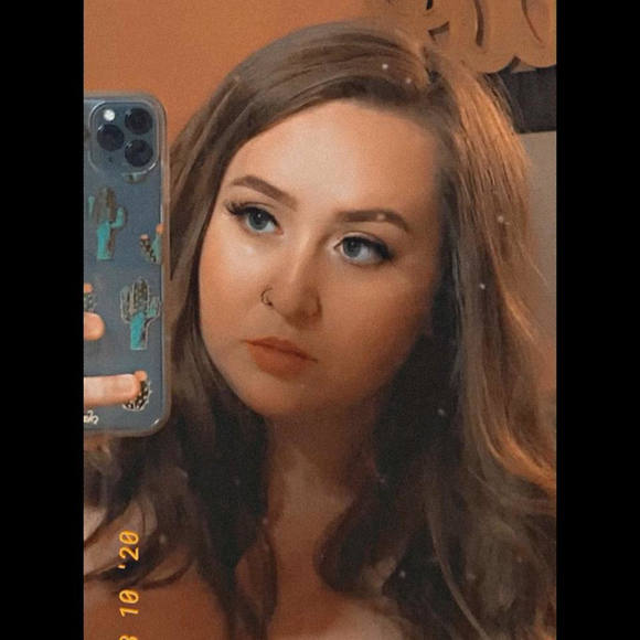 Profile Picture of Megan Fuksa (@meganfuksa97) on Poshmark