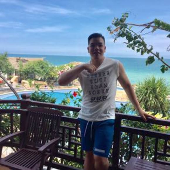 Profile Picture of Lap Nguyen (@lapnguyen15) on Poshmark