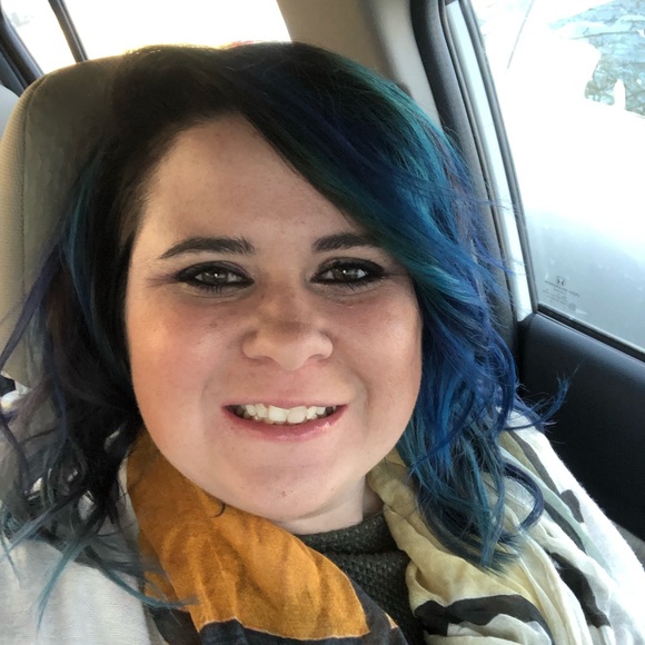 Profile Picture of Madeleine Ammeter (@madeleine711) on Poshmark
