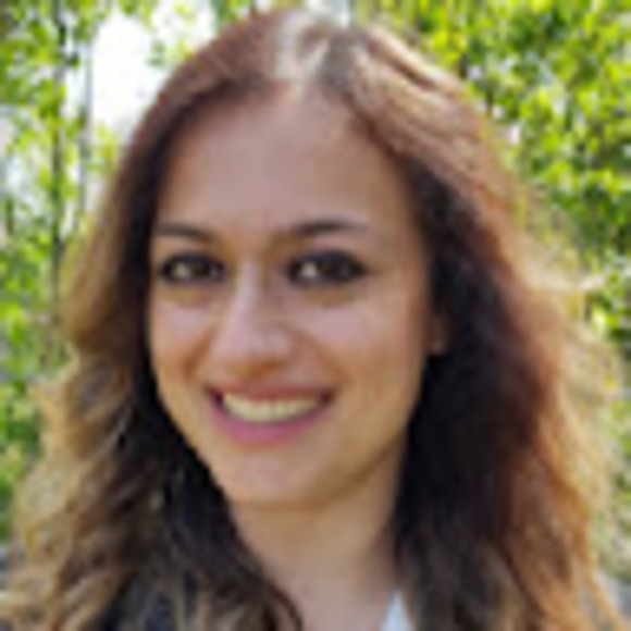 Profile Picture of Sarah Noaman (@sarahnoaman111) on Poshmark