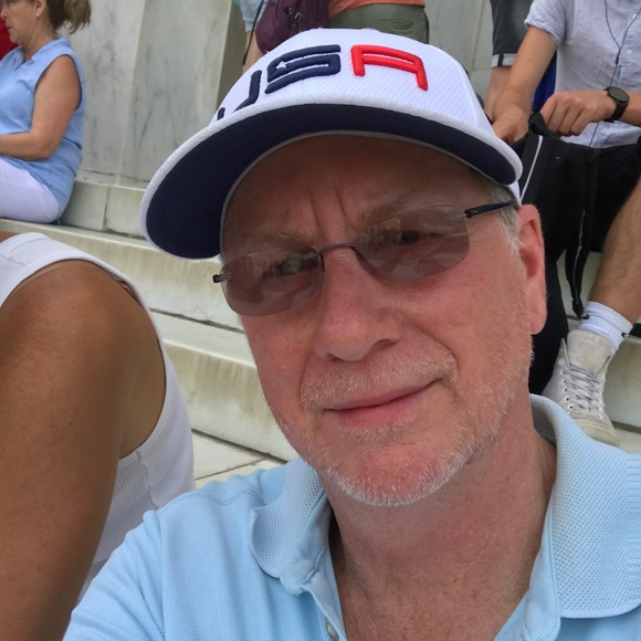 Profile Picture of Dale Holmgren (@daleholmgren) on Poshmark