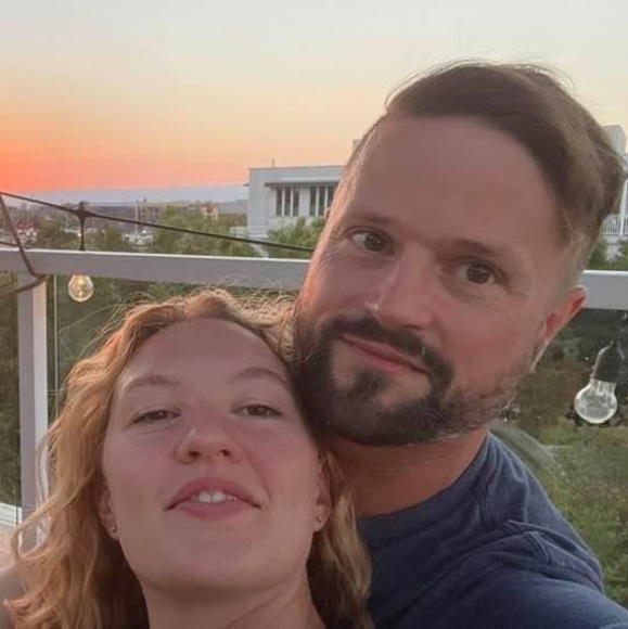 Profile Picture of Elisabeth Weiss (@lizbodge) on Poshmark