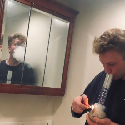 Profile Picture of LLOYD ELLIS. (@reekyreefer) on Twitter
