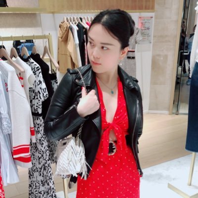 Profile Picture of Sophia Wang (@Reinedupalace) on Twitter