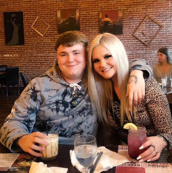 Profile Picture of Alexis Stegner (@stegneralexis) on Poshmark