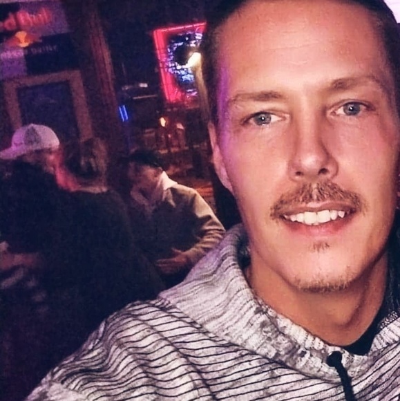 Profile Picture of Toby Davis (@toby231) on Poshmark