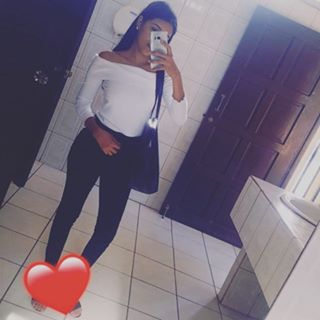 Profile Picture of Lauren Marcela Larios (@lau.marce.larios) on Facebook