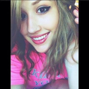 Profile Picture of Hannah Blake (@hannahblake18) on Myspace