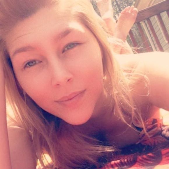 Brianna Chaskin - Poshmark Profile Picture of Brianna Chaskin (@chaskinb) on Poshmark