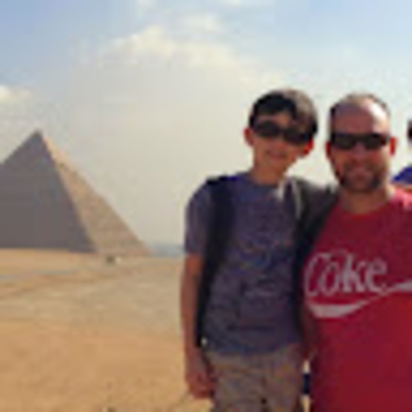 Profile Picture of John Gotham (@mjohngotham) on Poshmark