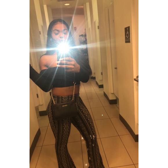 Profile Picture of Adrian Harrell (@amerie16) on Poshmark