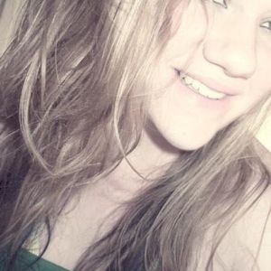 Profile Picture of Mandy Maris (@inloveandhate) on Myspace