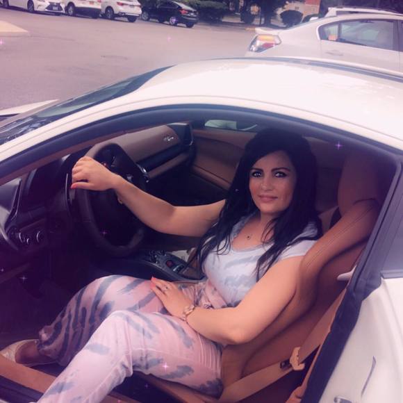 Profile Picture of Aicha Benabdallah (@aicha_b) on Poshmark