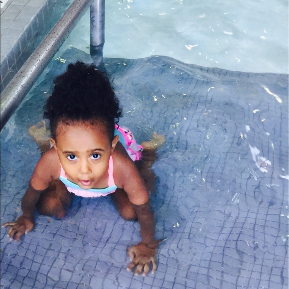 Mignot Daditu - Poshmark Profile Picture of Mignot Daditu (@fedhi) on Poshmark