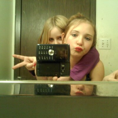 Profile Picture of Cheyenne Ramey (@lilybug_2009) on Twitter