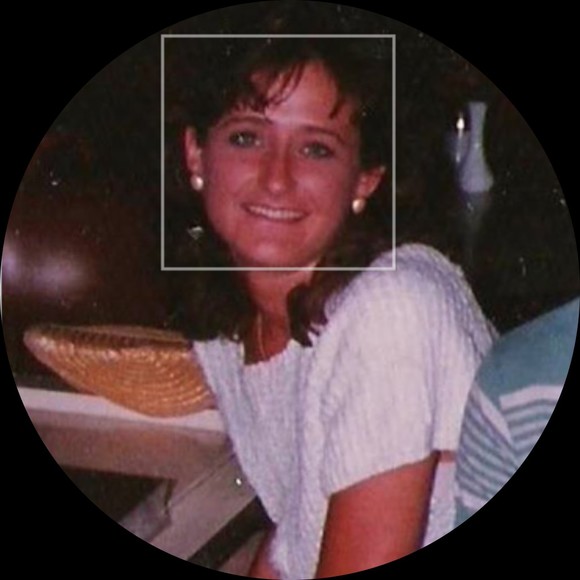 Profile Picture of Julie Pickard robinson (@jlprmail) on Poshmark