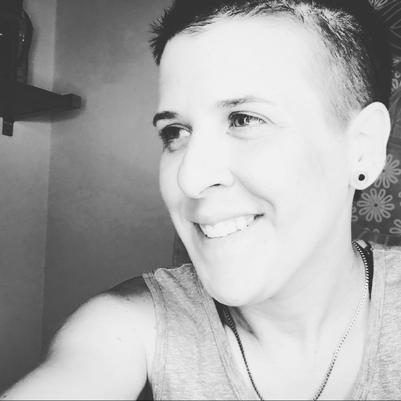 Profile Picture of Mindy Gribble (@mingrib07) on Poshmark