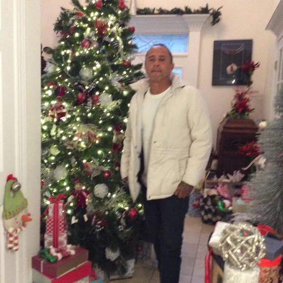 Profile Picture of Anthony Pinchbeck (@apinchbeck) on Poshmark