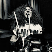 Profile Picture of Andrea Alvarez (@AndreaAlvarez) on Youtube