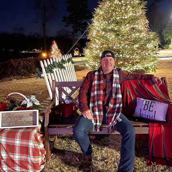 Profile Picture of Jeremy Labretone (@jlabretone) on Poshmark