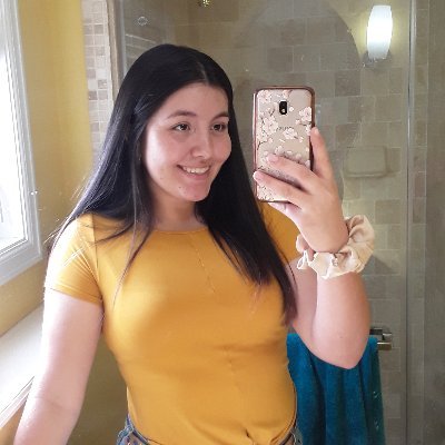 Profile Picture of Paulina (@paulina_salais) on Twitter