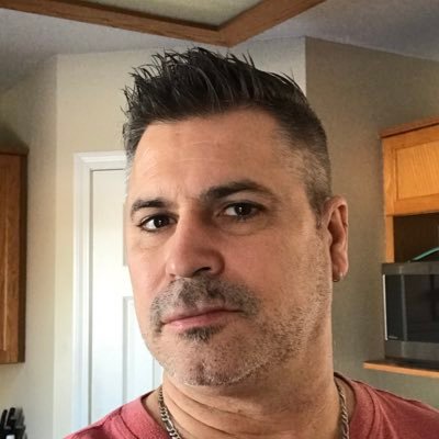 Profile Picture of Steve Ducharme (@ducharme_steve) on Twitter