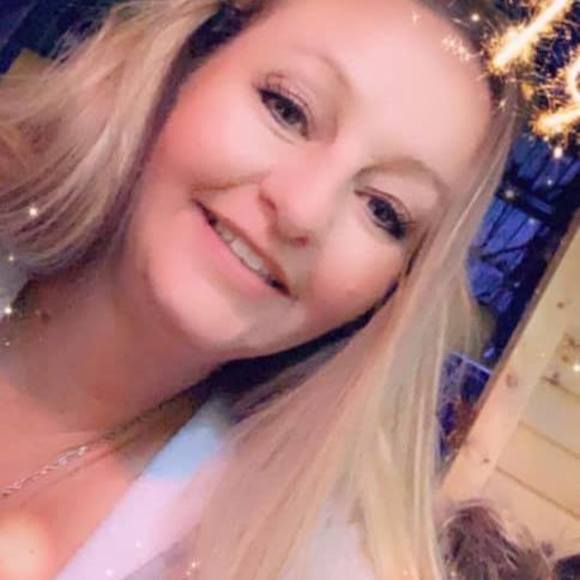 Profile Picture of Kellie Nicholson (@kellie1340) on Poshmark