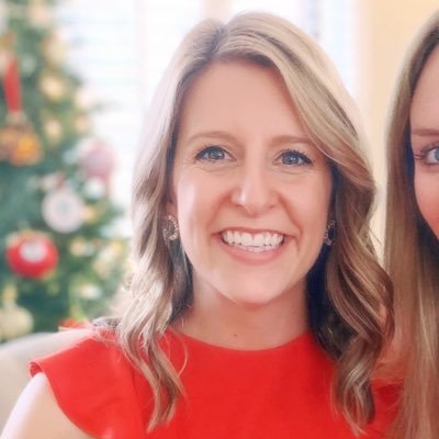 Profile Picture of Gretchen Bloomstrom (@g_bloomstrom) on Twitter