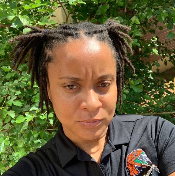 Profile Picture of Nadia Alexander-pompey (@njma85) on Poshmark