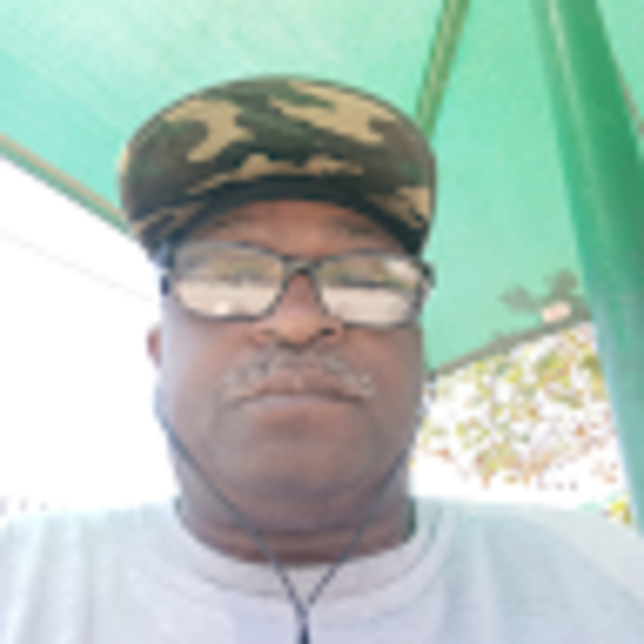 Profile Picture of Perry Funchess (@perryfunchess) on Poshmark