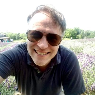 Profile Picture of Adrian (@adrianberg) on Twitter