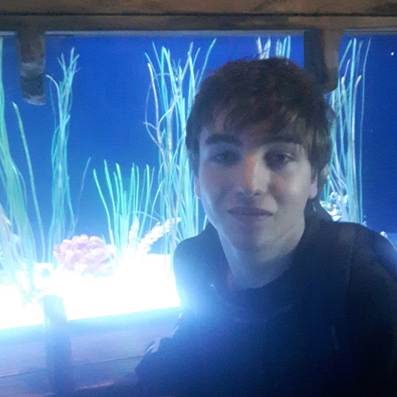 Profile Picture of Nathan Lévesque (@nathan24933) on Poshmark