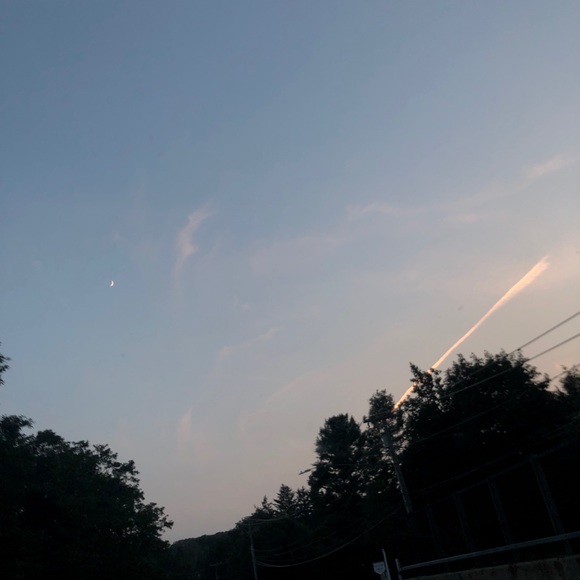 Profile Picture of Caitlin Hearl (@caitlinhearl) on Poshmark