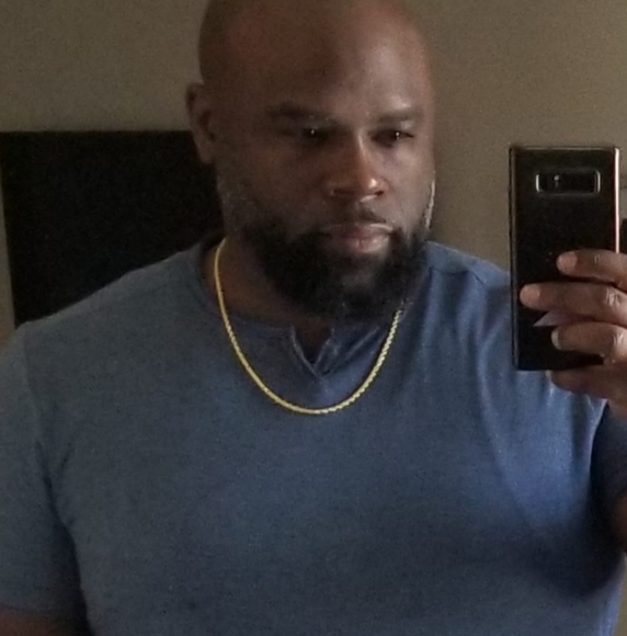 Profile Picture of Joshua Edmond (@jjedmond1975) on Poshmark