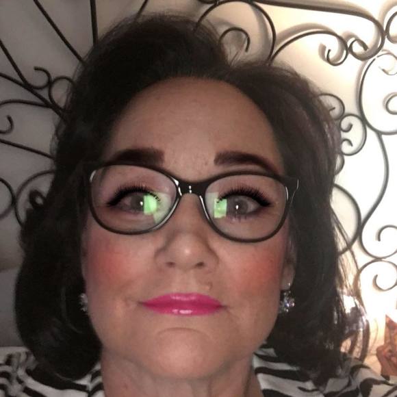 Jennifer Mcleod-batulis - Poshmark Profile Picture of Jennifer Mcleod-batulis (@jennymbatulis) on Poshmark