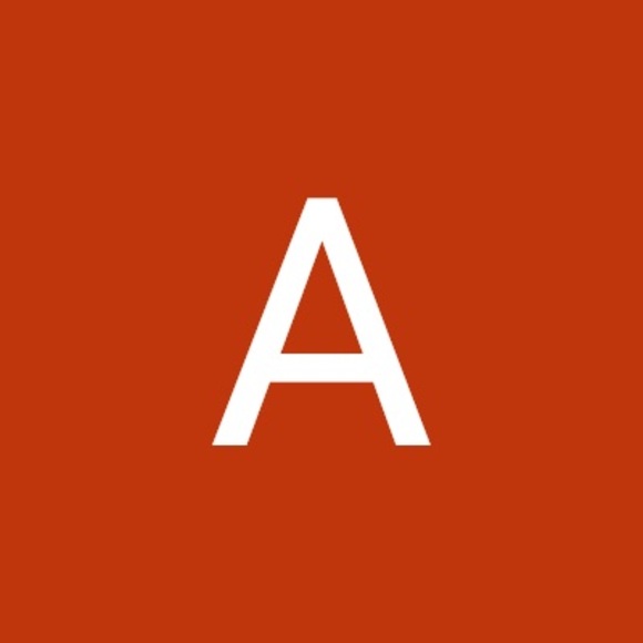 Profile Picture of Amy Walmer (@awalmer1) on Poshmark