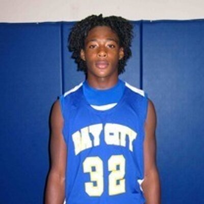 Profile Picture of Sean Clay (@1sean21) on Twitter
