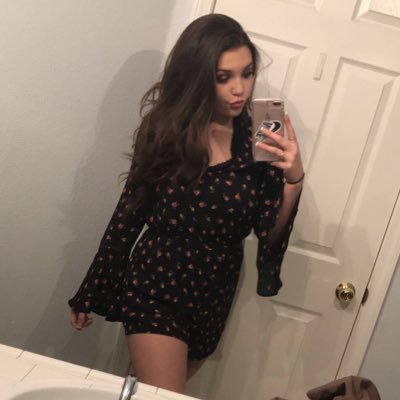 Profile Picture of Emily Jaeger (@emilyjaegerr) on Twitter