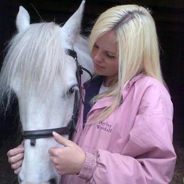 Profile Picture of Hayley Woodall (@marmypepsi) on Twitter