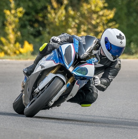 Profile Picture of Andrew Canelli (@hakoo) on Poshmark