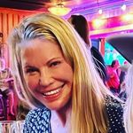 Profile Picture of Wendy Windham Safchik (@wwstrauss) on Instagram