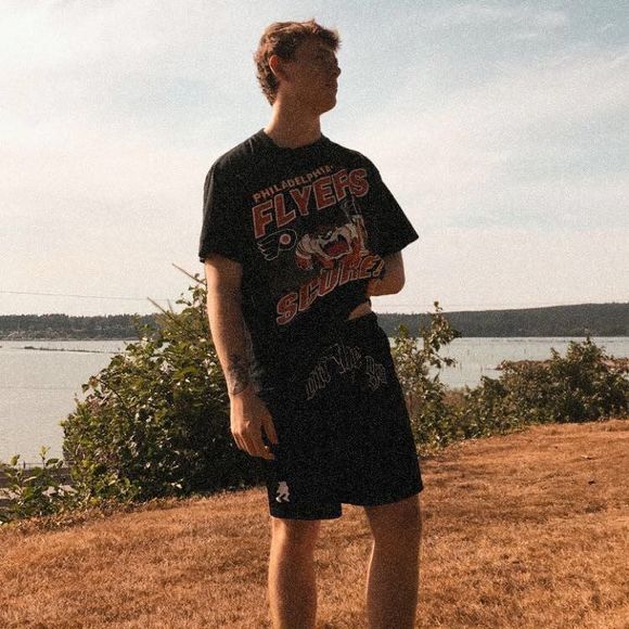 Profile Picture of Lincoln Adamss (@linctheboy34) on Poshmark