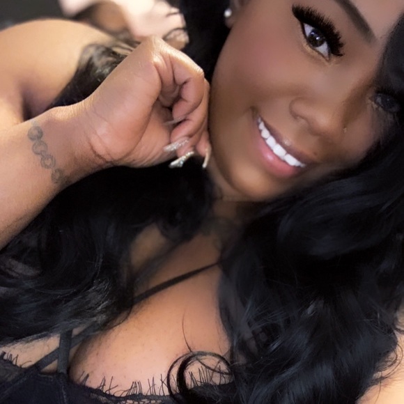 Profile Picture of Radisha Caldwell (@radishacaldwell) on Poshmark
