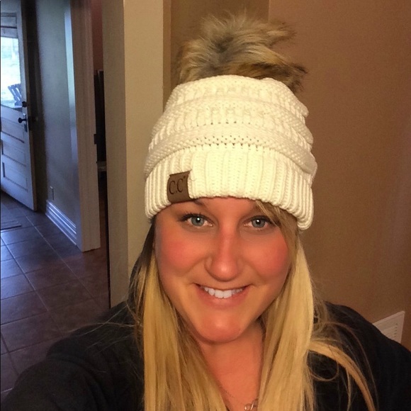 Profile Picture of Kandice Bowen (@kanbow) on Poshmark