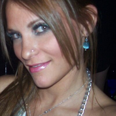 Pam Ulloa - Twitter Profile Picture of Pam Ulloa (@DrPamflaka) on Twitter