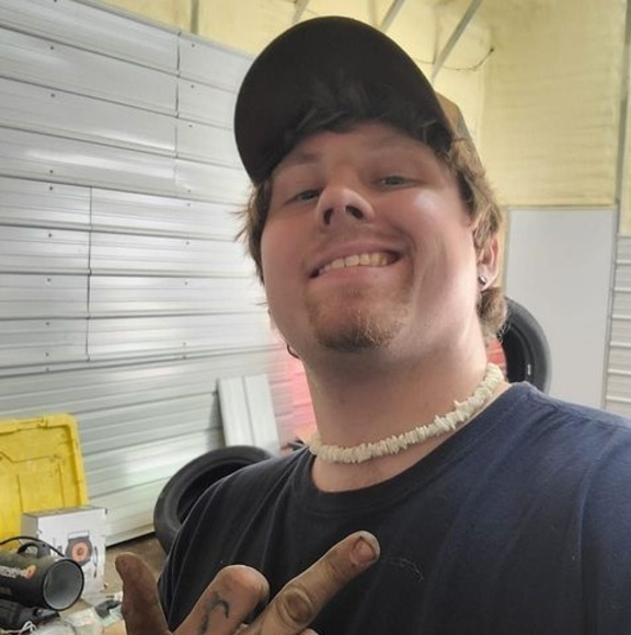 Profile Picture of Seth Schaefer (@sspace2ce) on Poshmark