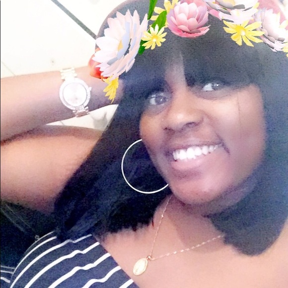Profile Picture of Lakema Joyce (@kemajayy) on Poshmark