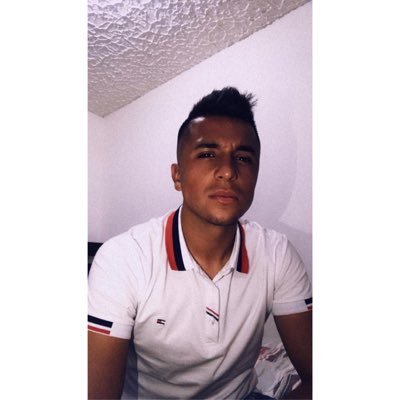 Profile Picture of Julian Benavides (@JulianB97710981) on Twitter